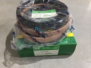 707-99-72240: Ремкомплект гидроцилиндра ковша